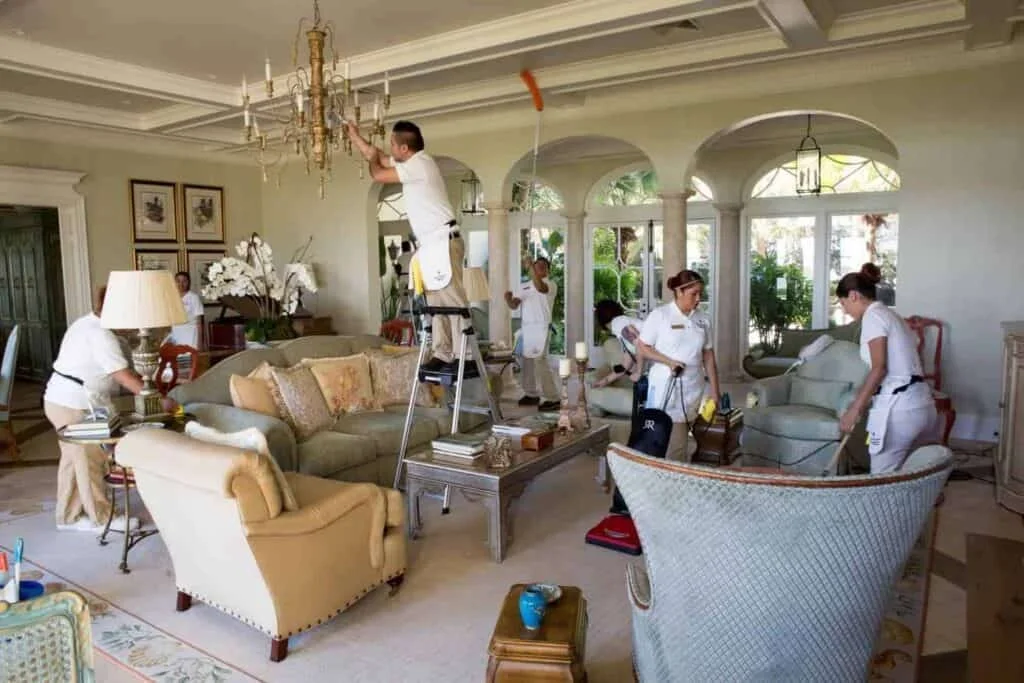 complete cleaning team
